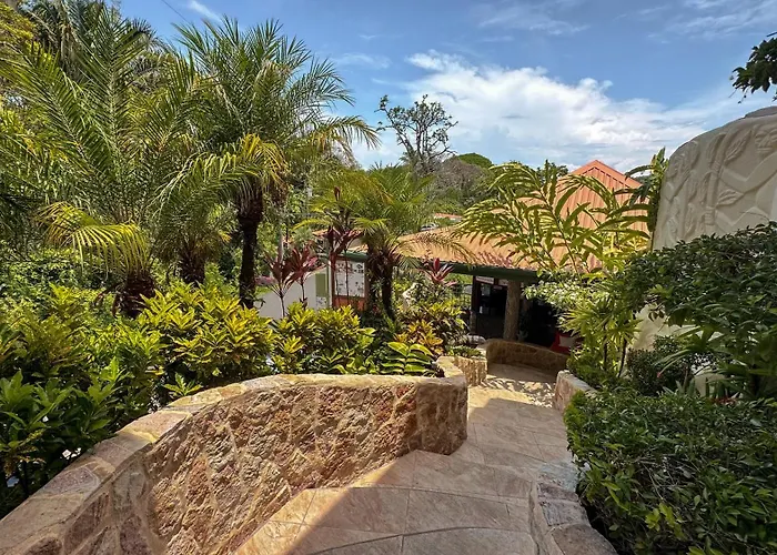 Issimo Suites (Adults Only)