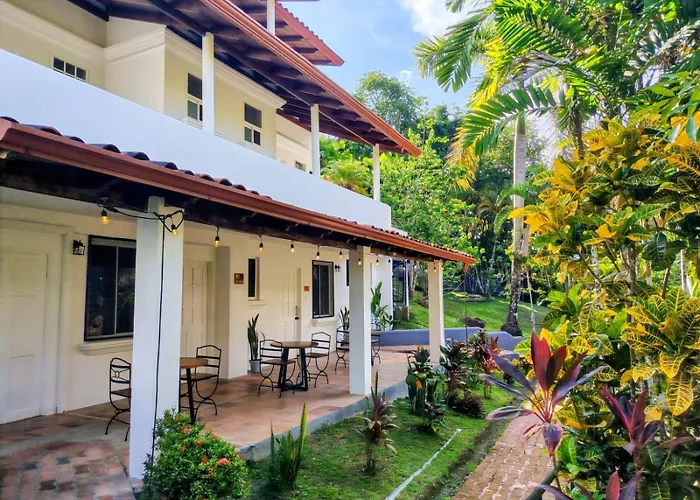 Alma Vida Hotel