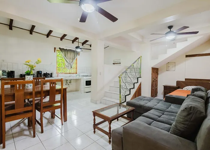 Hotel Tres Banderas